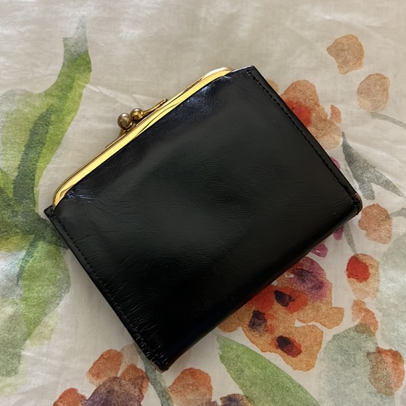 Vintage Lady Buxton Leather Leaves Wallet - Picture 3 of 13